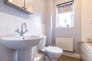 Family bathroom- click for photo gallery